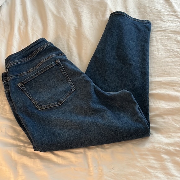 Chico's Distressed Ankle Jeans Size 2.5/US - Picture 3 of 8